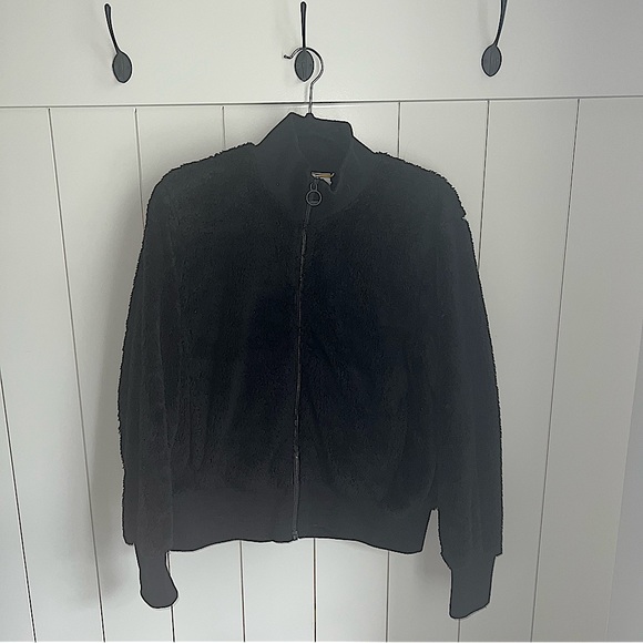 Lole fuzzy bomber style jacket - Picture 13 of 14